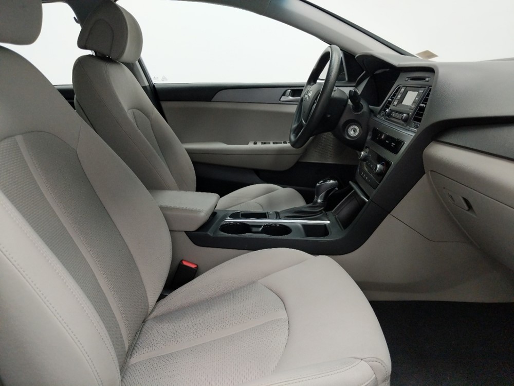 2017 Hyundai Sonata - Passenger Front Seat
