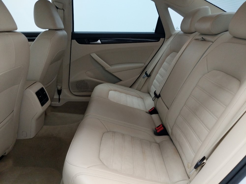 2014 Volkswagen Passat - Driver Rear Seat