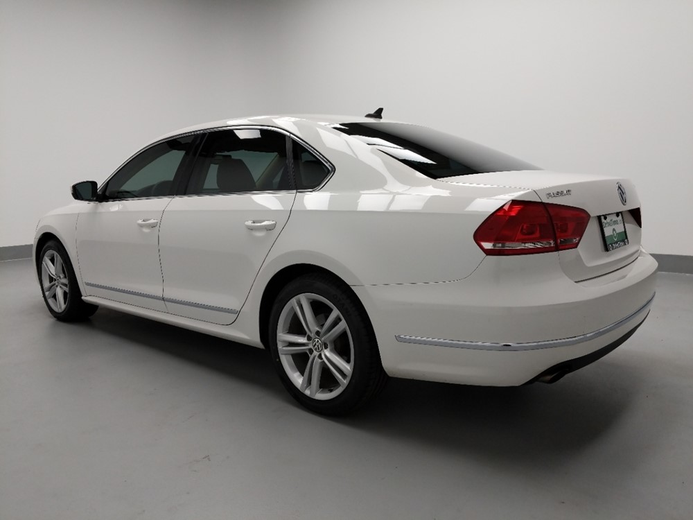 2014 Volkswagen Passat - Driver Rear Side