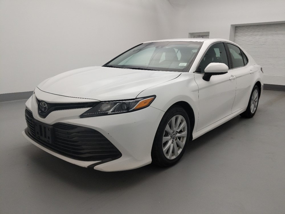 Used 2018 Toyota Camry Driver Front Bumper