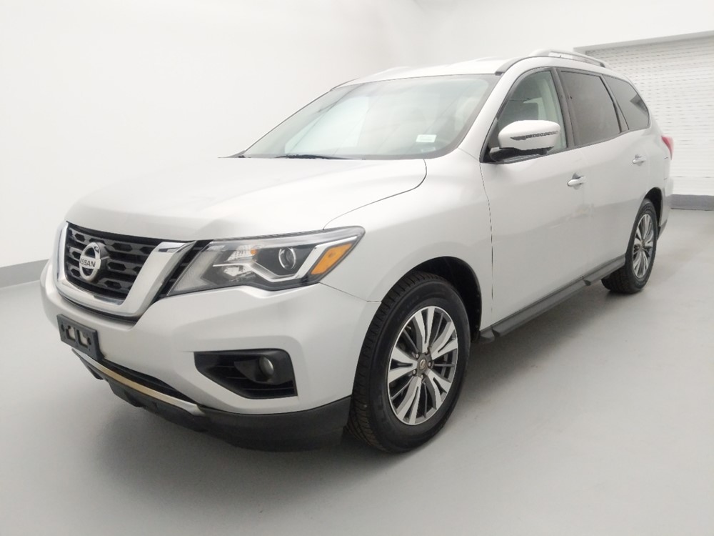 Used 2017 Nissan Pathfinder Driver Front Bumper