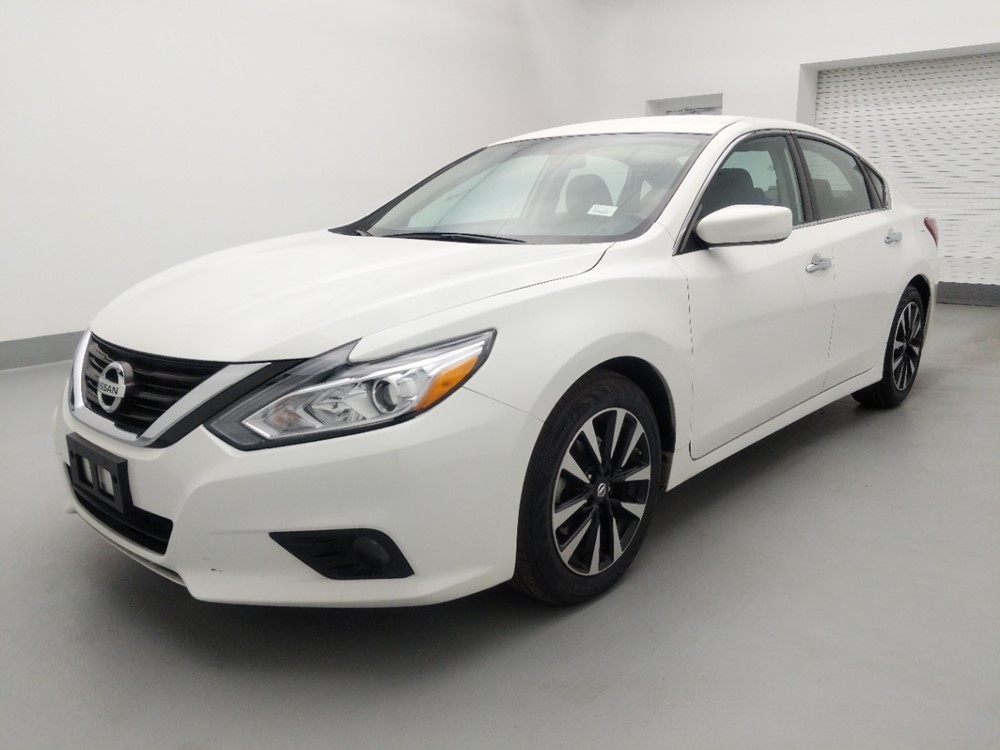 Used 2018 Nissan Altima Driver Front Bumper