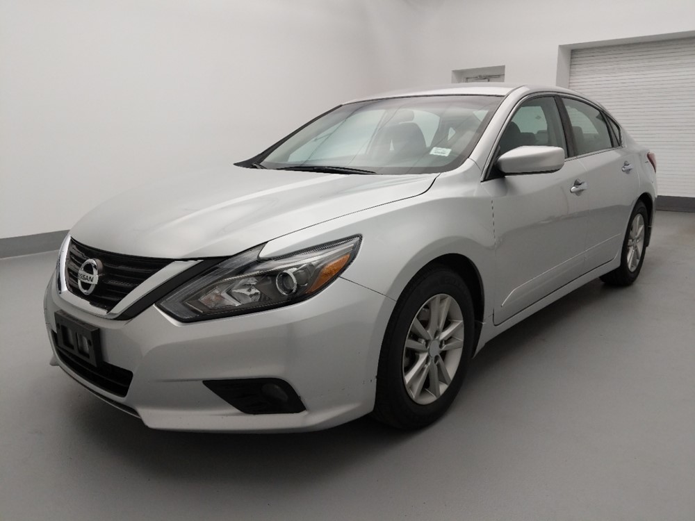 Used 2017 Nissan Altima Driver Front Bumper