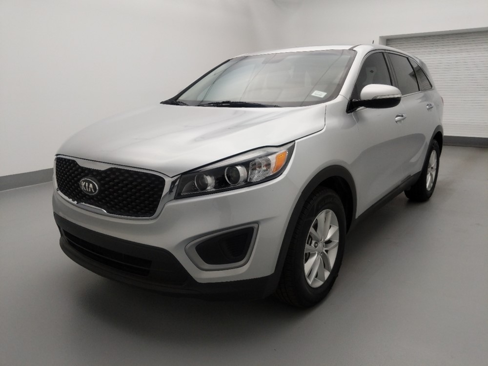 Used 2016 Kia Sorento Driver Front Bumper