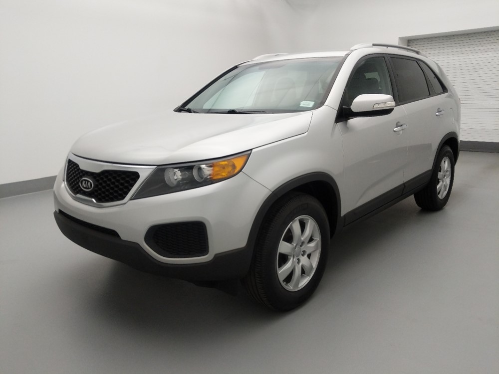 Used 2013 Kia Sorento Driver Front Bumper