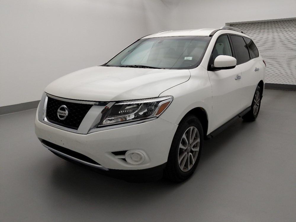 Used 2016 Nissan Pathfinder Driver Front Bumper