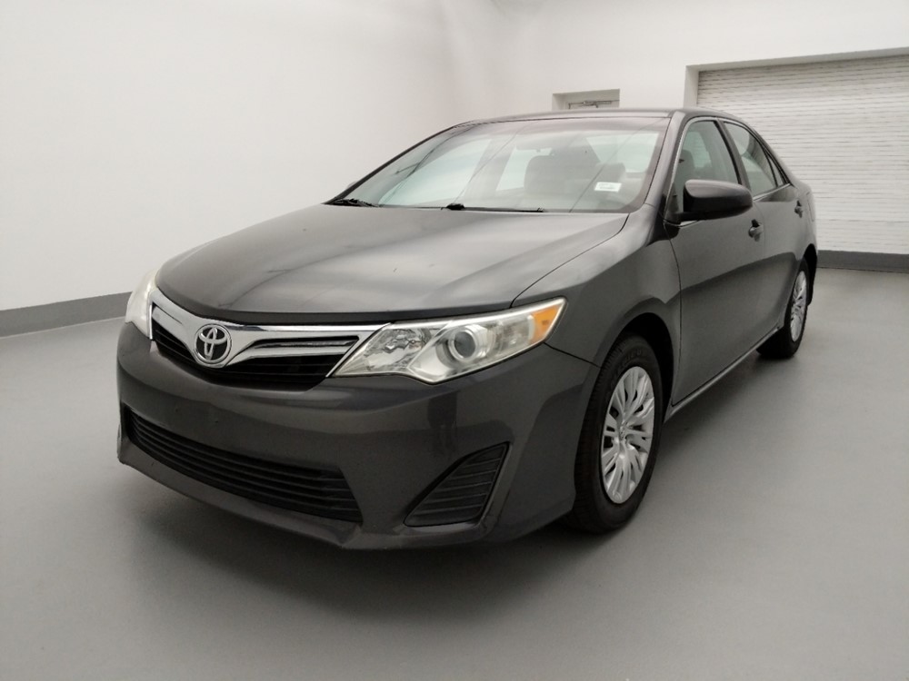 Used 2012 Toyota Camry Driver Front Bumper