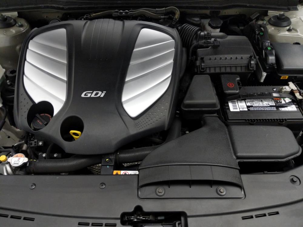 2014 Kia Cadenza - Engine