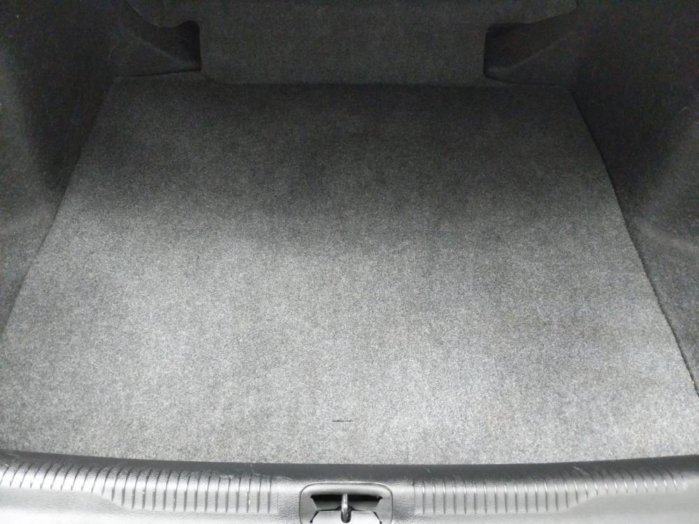 2016 Chrysler 200 - Trunk
