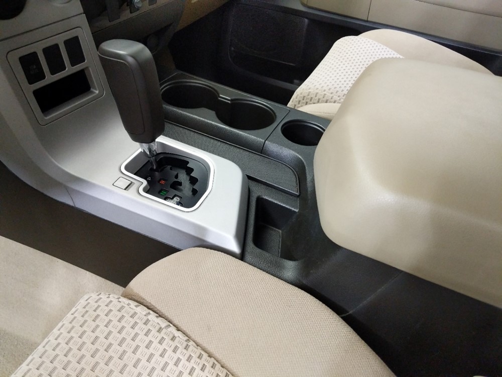2007 Toyota Tundra - Center Console/Cup Holders