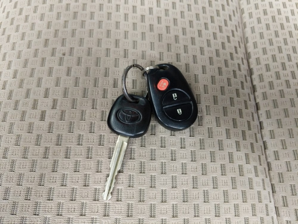 2007 Toyota Tundra - Keys
