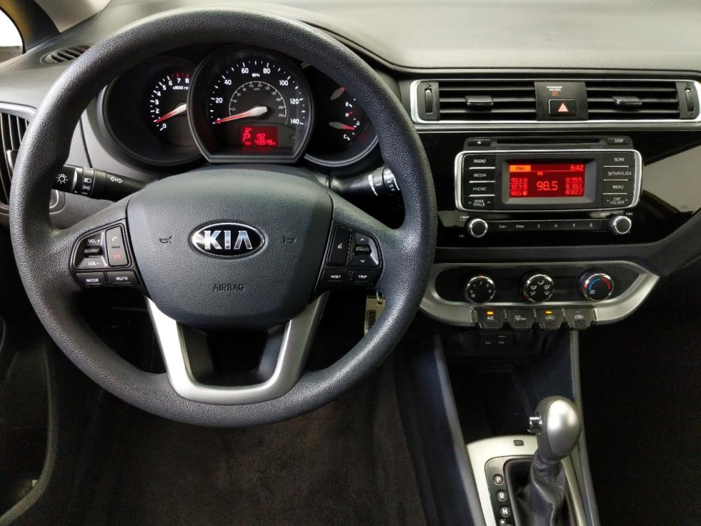 2016 Kia Rio - Driver Dash