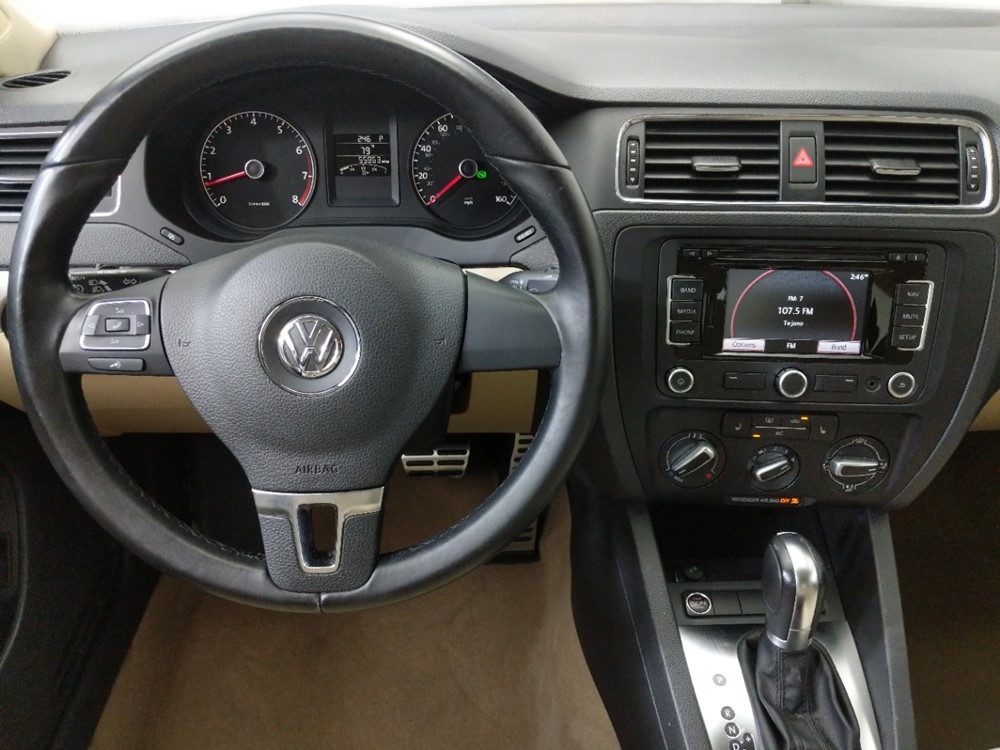 2011 Volkswagen Jetta - Driver Dash