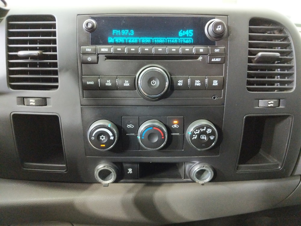 2011 Chevrolet Silverado 1500 - Stereo Package