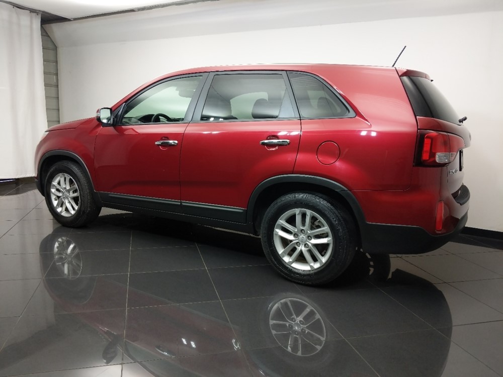 2014 Kia Sorento - Driver Front Side