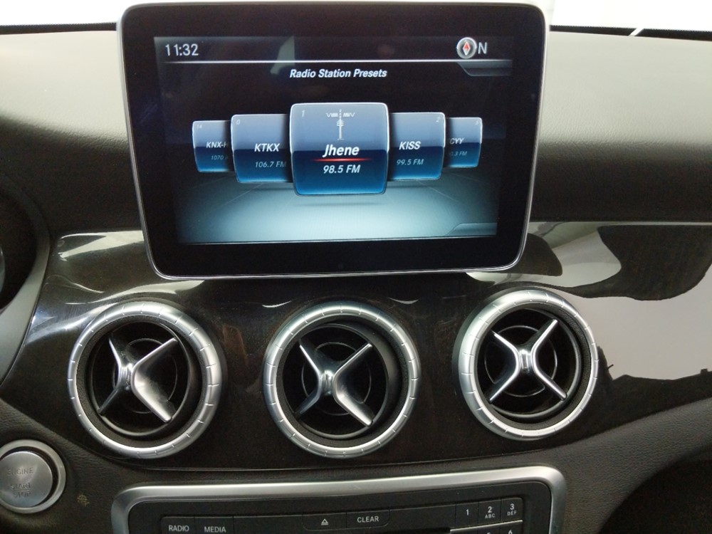 2015 Mercedes-Benz CLA250 - Stereo Package