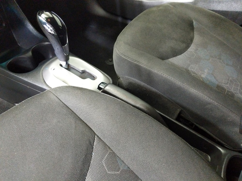 2016 Chevrolet Spark - Center Console/Cup Holders