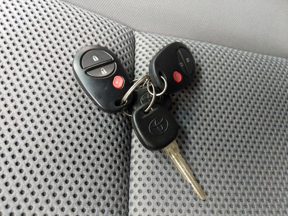 2015 Toyota Tacoma - Keys