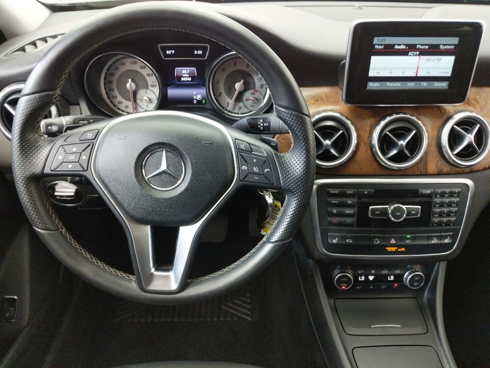 2015 Mercedes-Benz GLA250 - Driver Dash