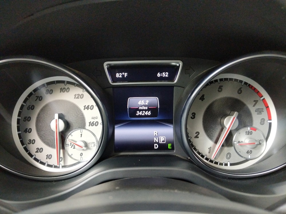 2015 Mercedes-Benz GLA250 - Odometer Close Up