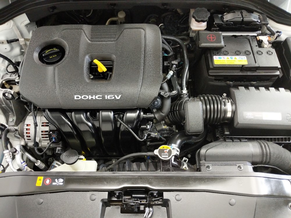2017 Hyundai Elantra - Engine