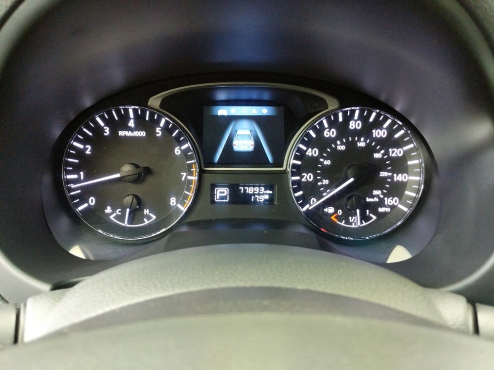 2013 Nissan Altima - Odometer Close Up