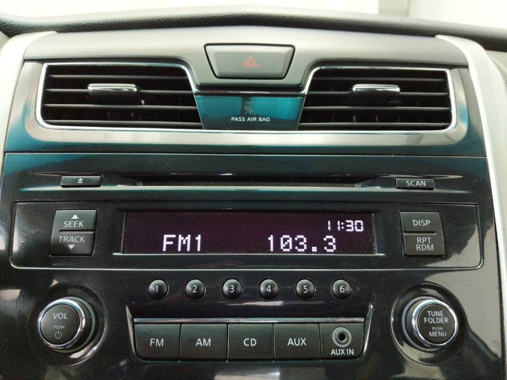 2015 Nissan Altima - Stereo Package
