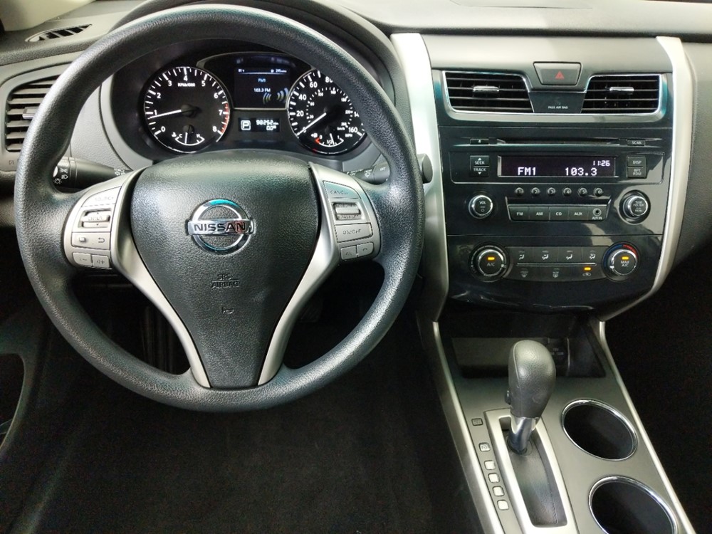 2015 Nissan Altima - Driver Dash