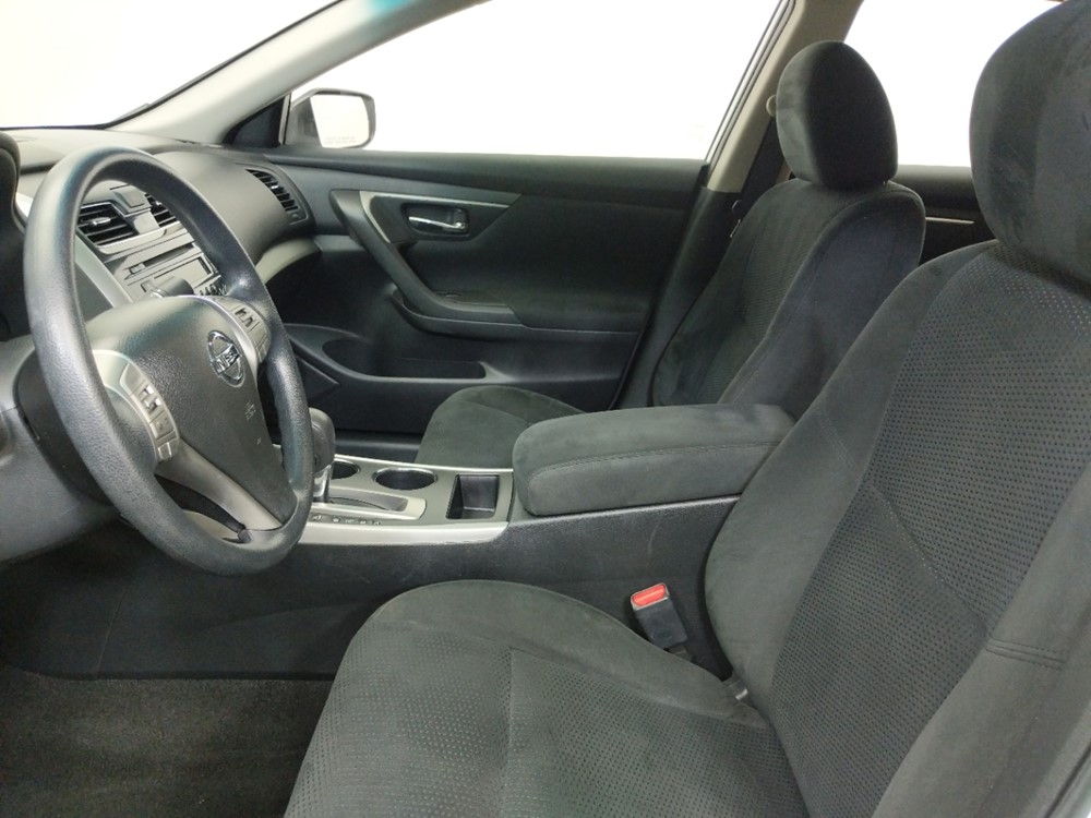 2015 Nissan Altima - Driver Front Seat