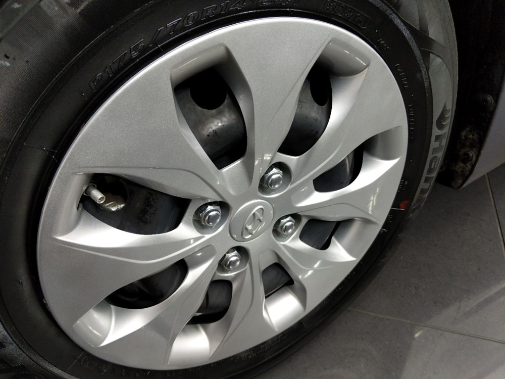 2017 Hyundai Accent - Wheel