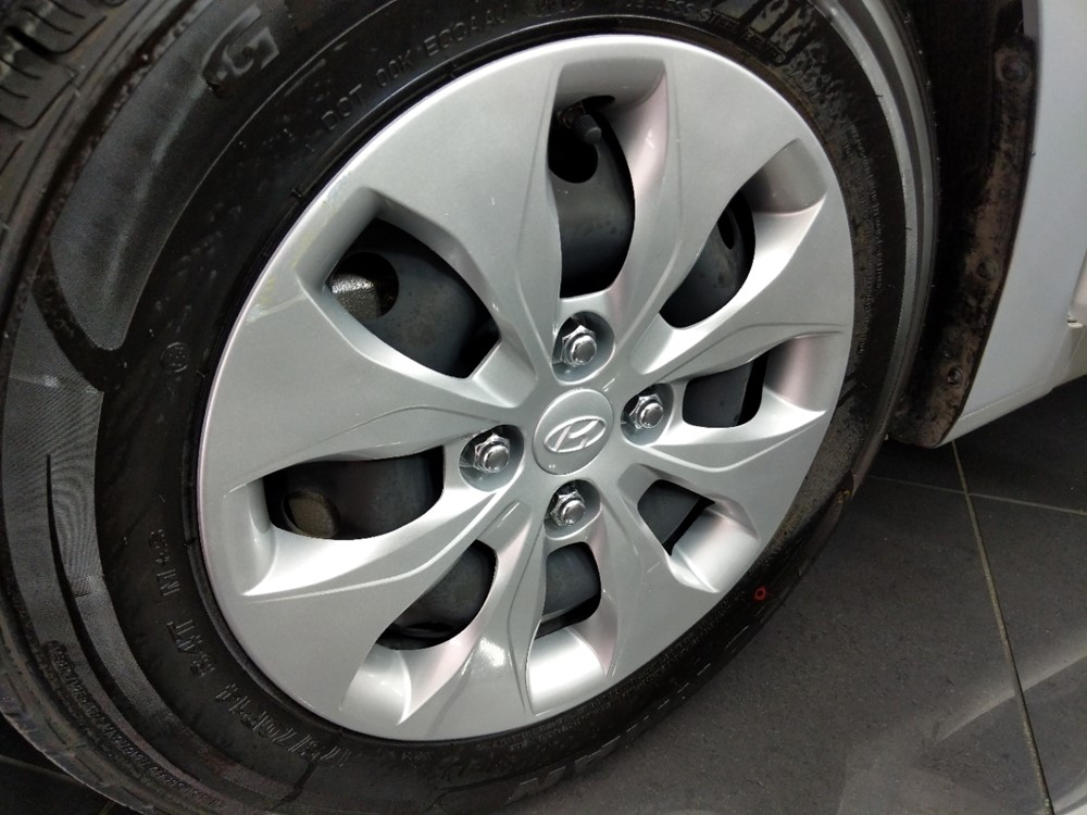 2017 Hyundai Accent - Wheel