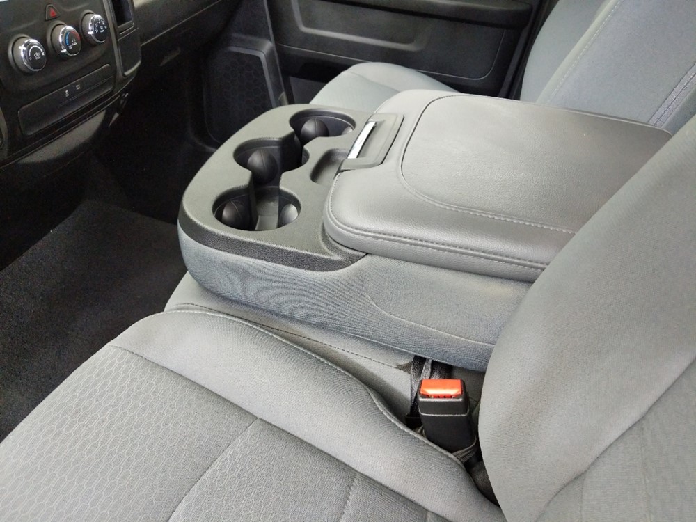 2017 Dodge Ram 1500 - Center Console/Cup Holders