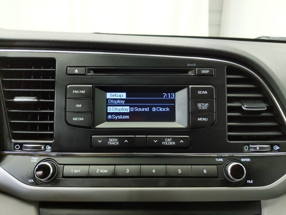 2017 Hyundai Elantra - Stereo Package