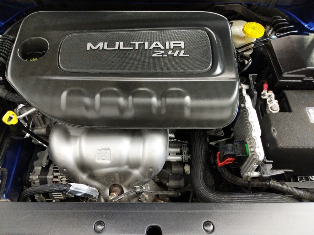 2016 Chrysler 200 - Engine