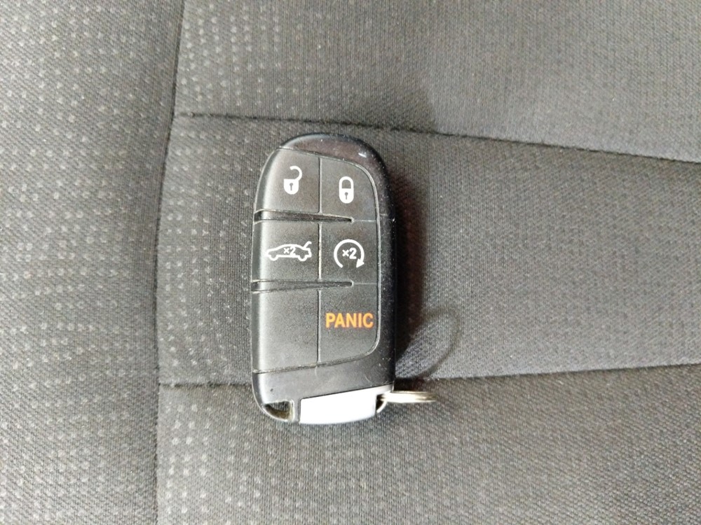 2016 Chrysler 200 - Keys
