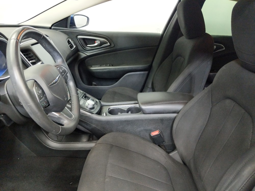 2016 Chrysler 200 - Driver Front Seat