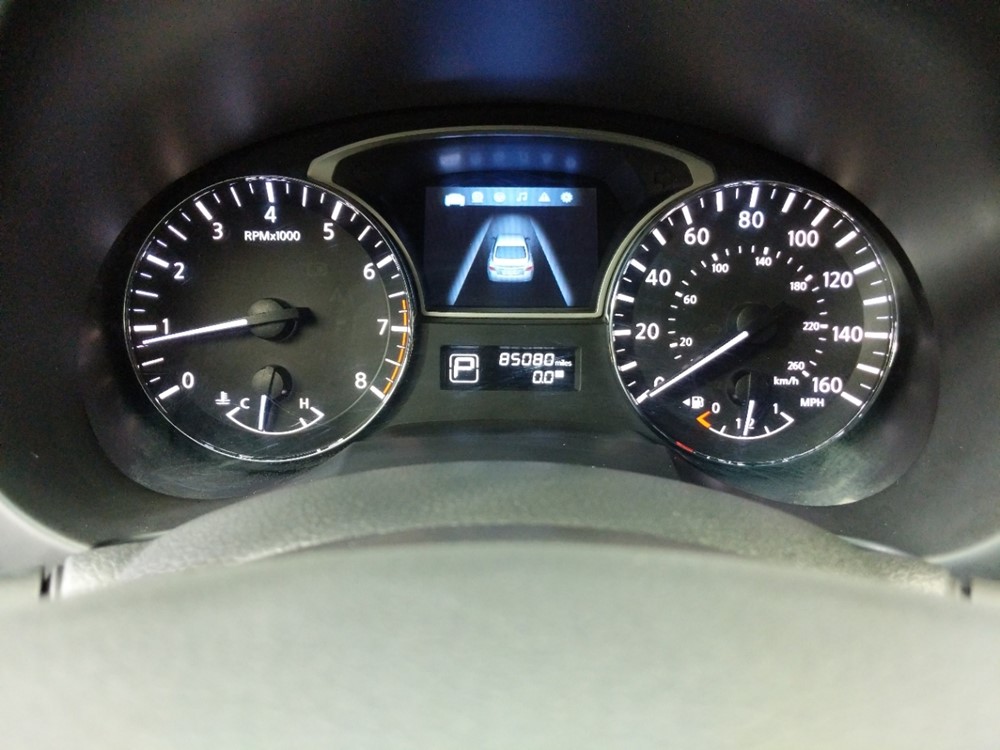 2014 Nissan Altima - Odometer Close Up