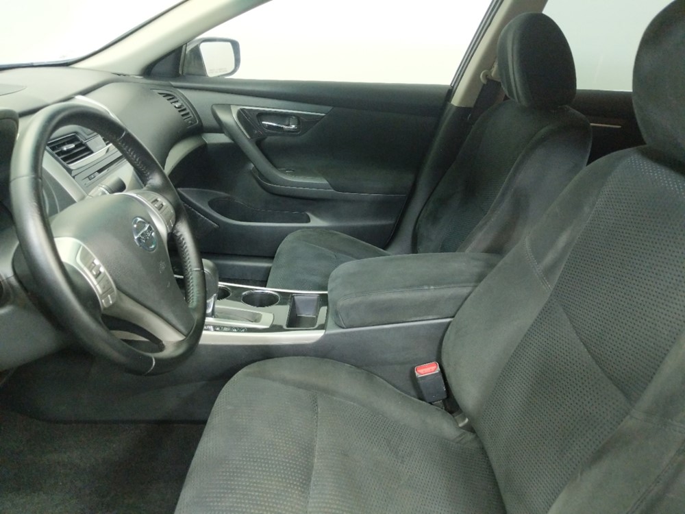 2014 Nissan Altima - Driver Front Seat