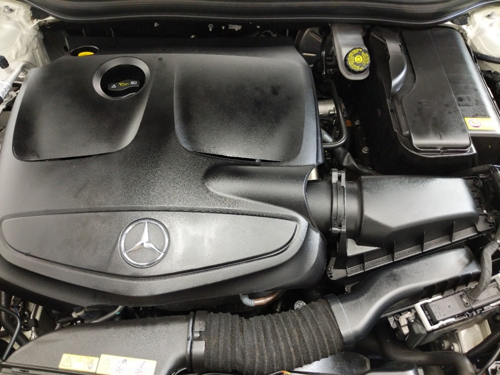 2015 Mercedes-Benz CLA250 - Engine