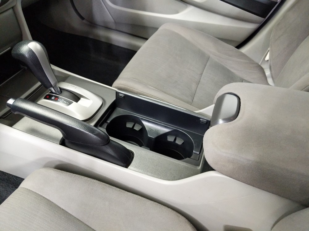2012 Honda Accord - Center Console/Cup Holders