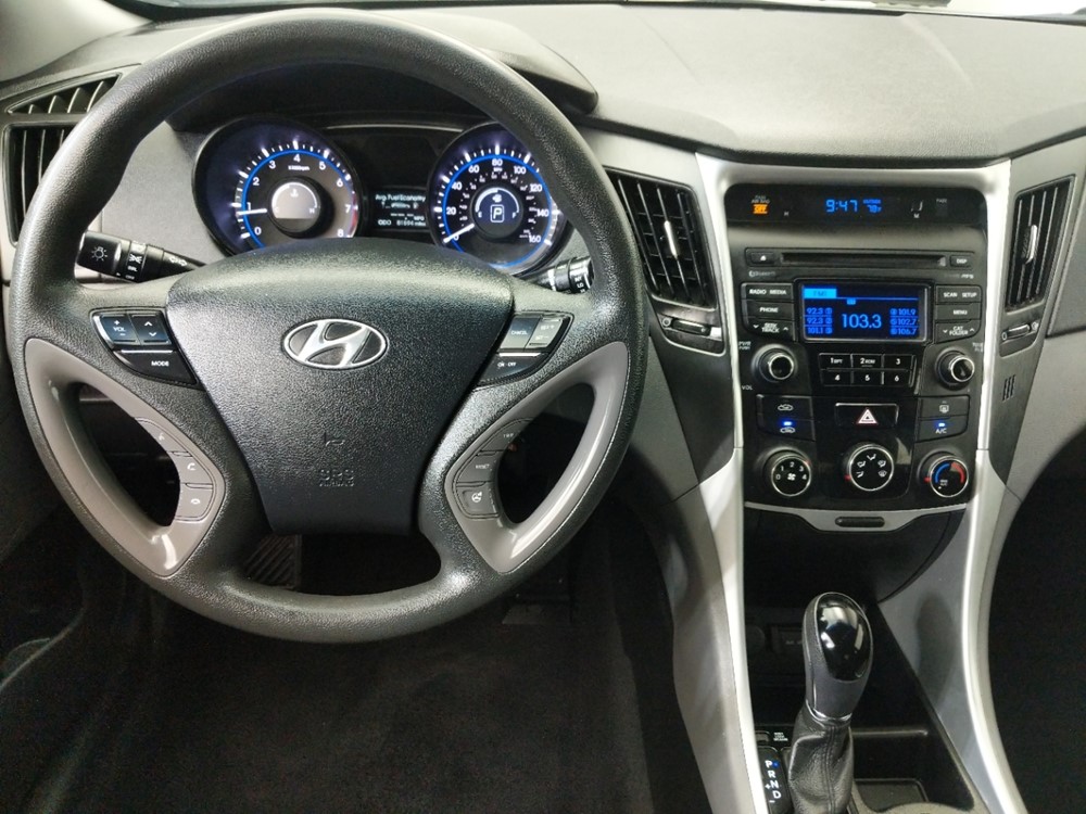 2014 Hyundai Sonata - Driver Dash