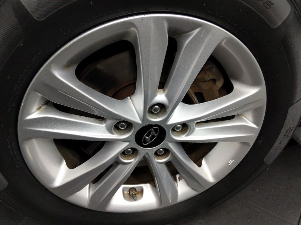 2014 Hyundai Sonata - Wheel