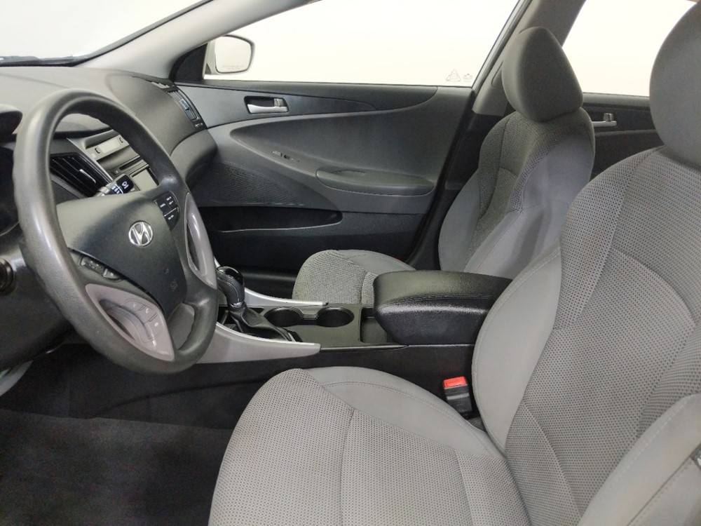 2014 Hyundai Sonata - Driver Front Seat