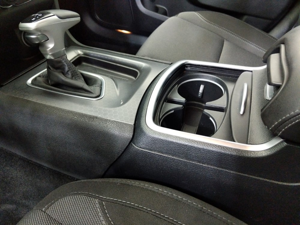 2018 Dodge Charger - Center Console/Cup Holders