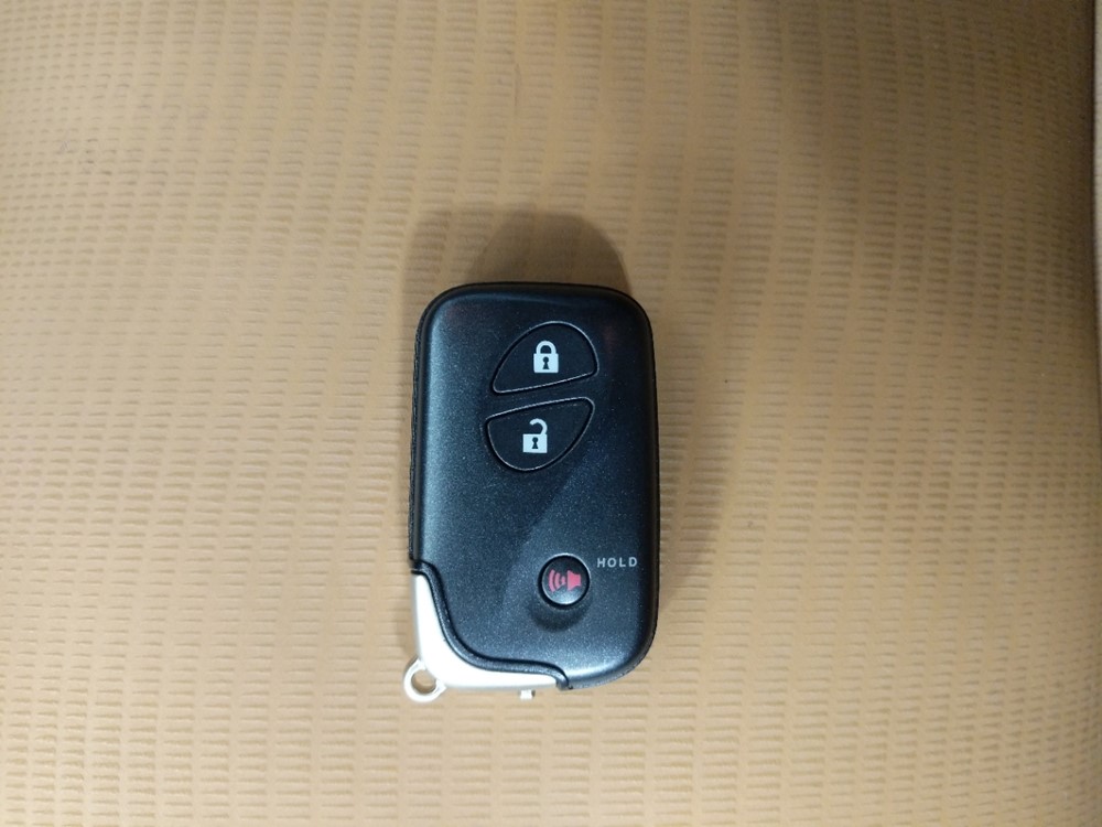 2012 Lexus CT 200h - Keys