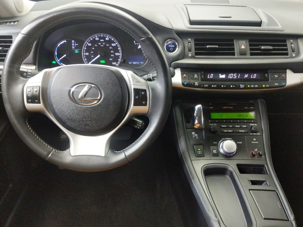 2012 Lexus CT 200h - Driver Dash