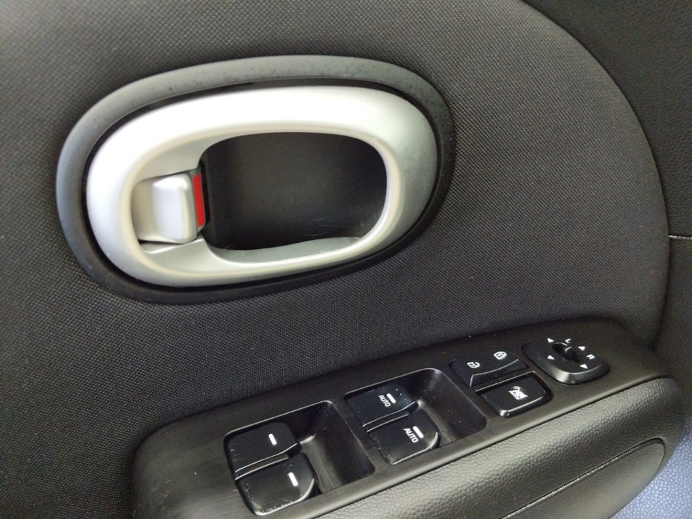 2014 Kia Soul - Driver Power Windows/Lock Control