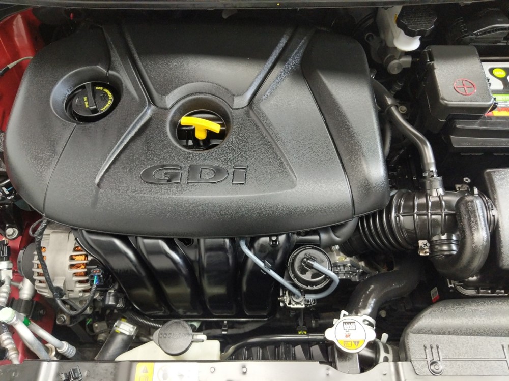 2014 Hyundai Elantra - Engine