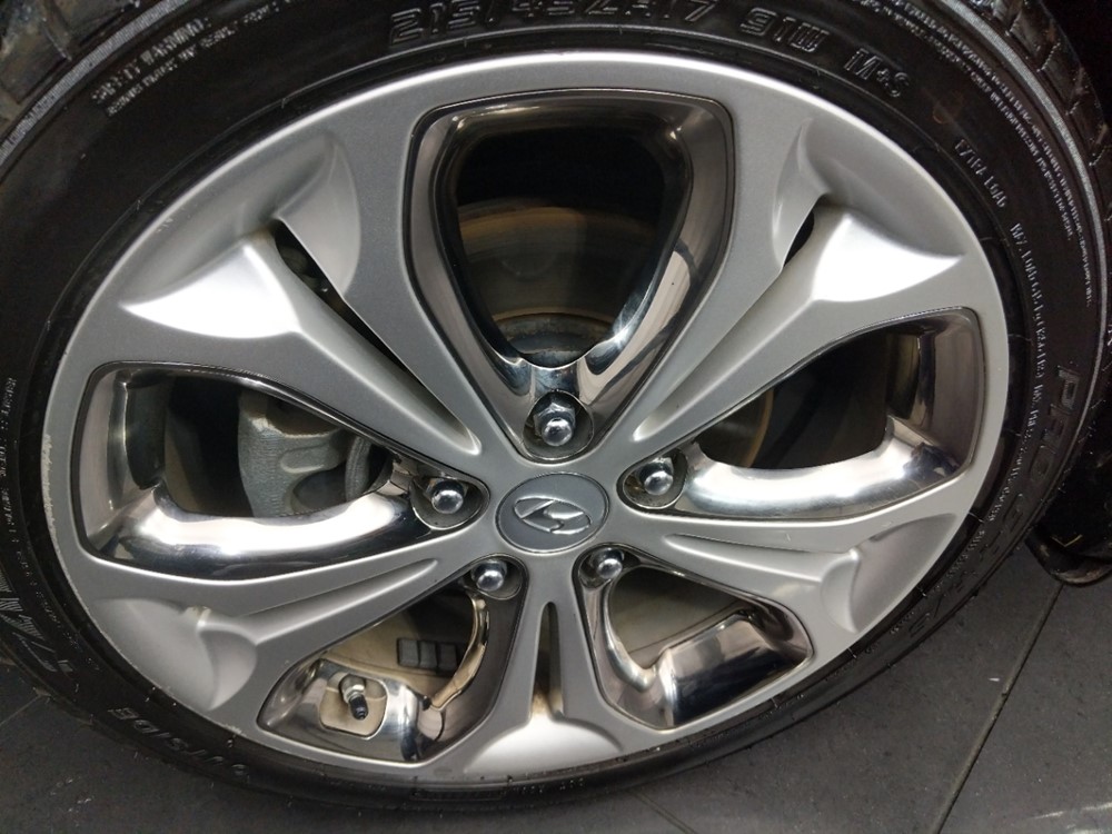 2014 Hyundai Elantra - Wheel