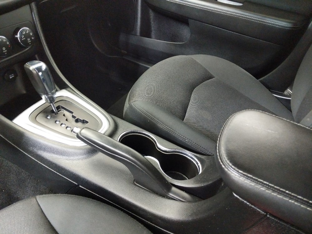 2013 Dodge Avenger - Center Console/Cup Holders